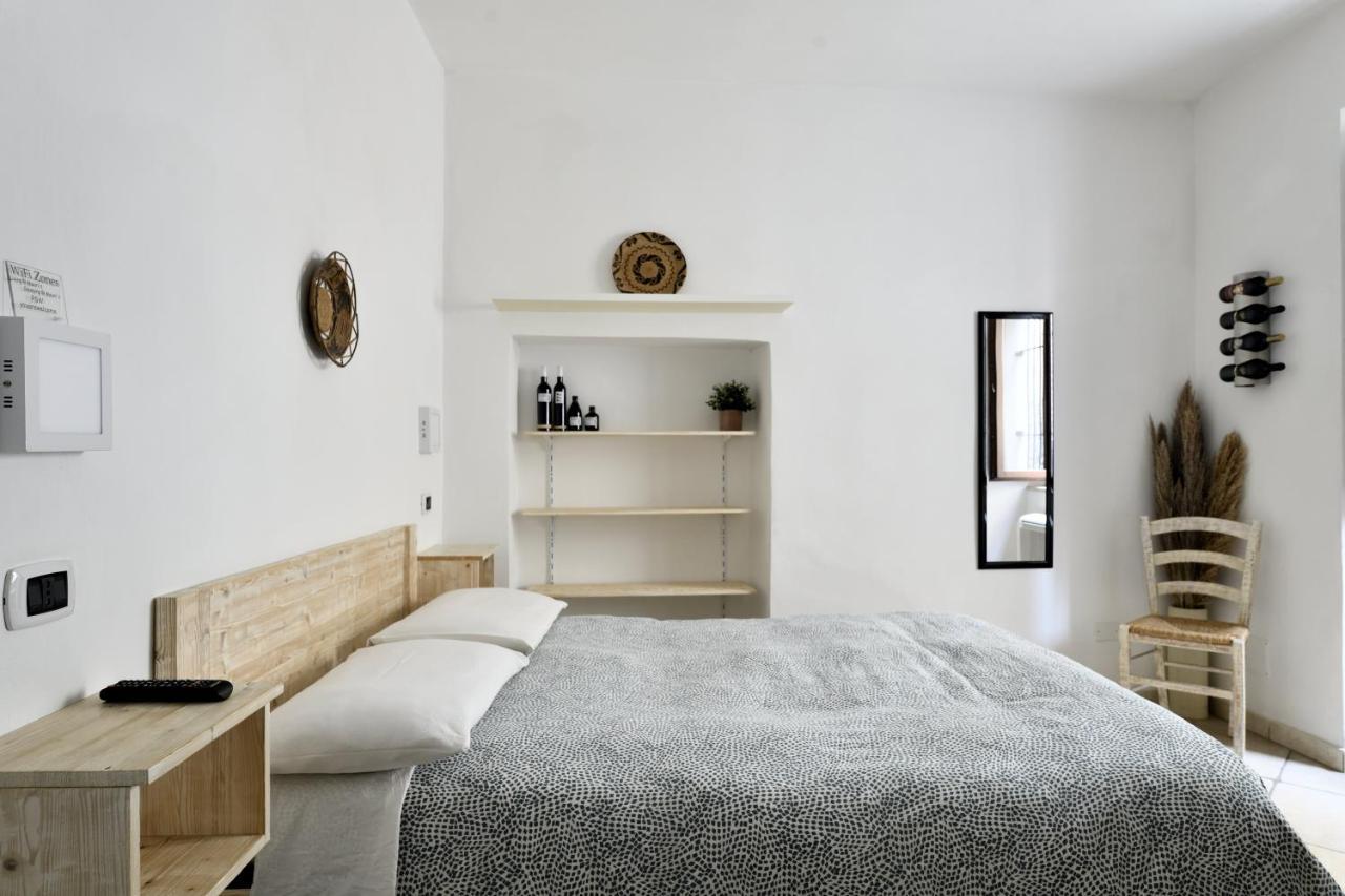 Al Vicoletto - Genuine Hospitality Panzió Tortolì Kültér fotó