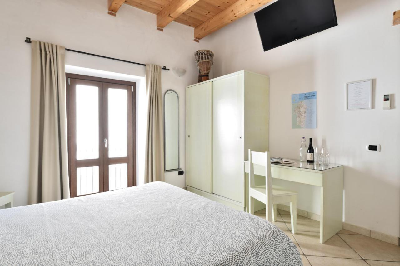 Al Vicoletto - Genuine Hospitality Panzió Tortolì Kültér fotó